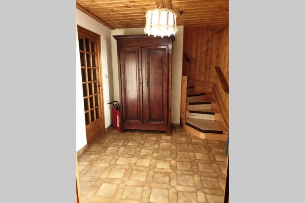 Authentique Chalet Vue Sur Le Lac Et Les Pistes Besse-et-Saint-Anastaise Εξωτερικό φωτογραφία